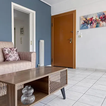 2-bedroom Blue Apartment *